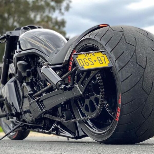 Harley-Davidson-VRod-Big-ass-Brutus-by-DGD-Custom-05